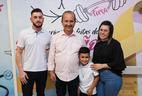 Governador de Santa Catarina participa de cerimônia do sino oncológico e acompanha avanços do Projeto da Torre