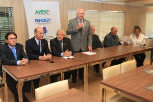 fotonoticia-241116_cafe_federacao_hospitais_fq8